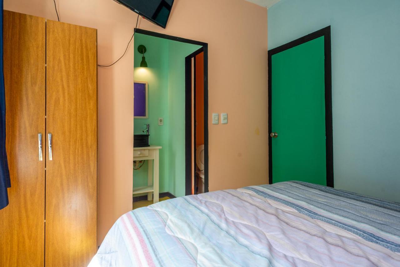 Del Barcito Hostel And Suites Punta del Este Exterior photo