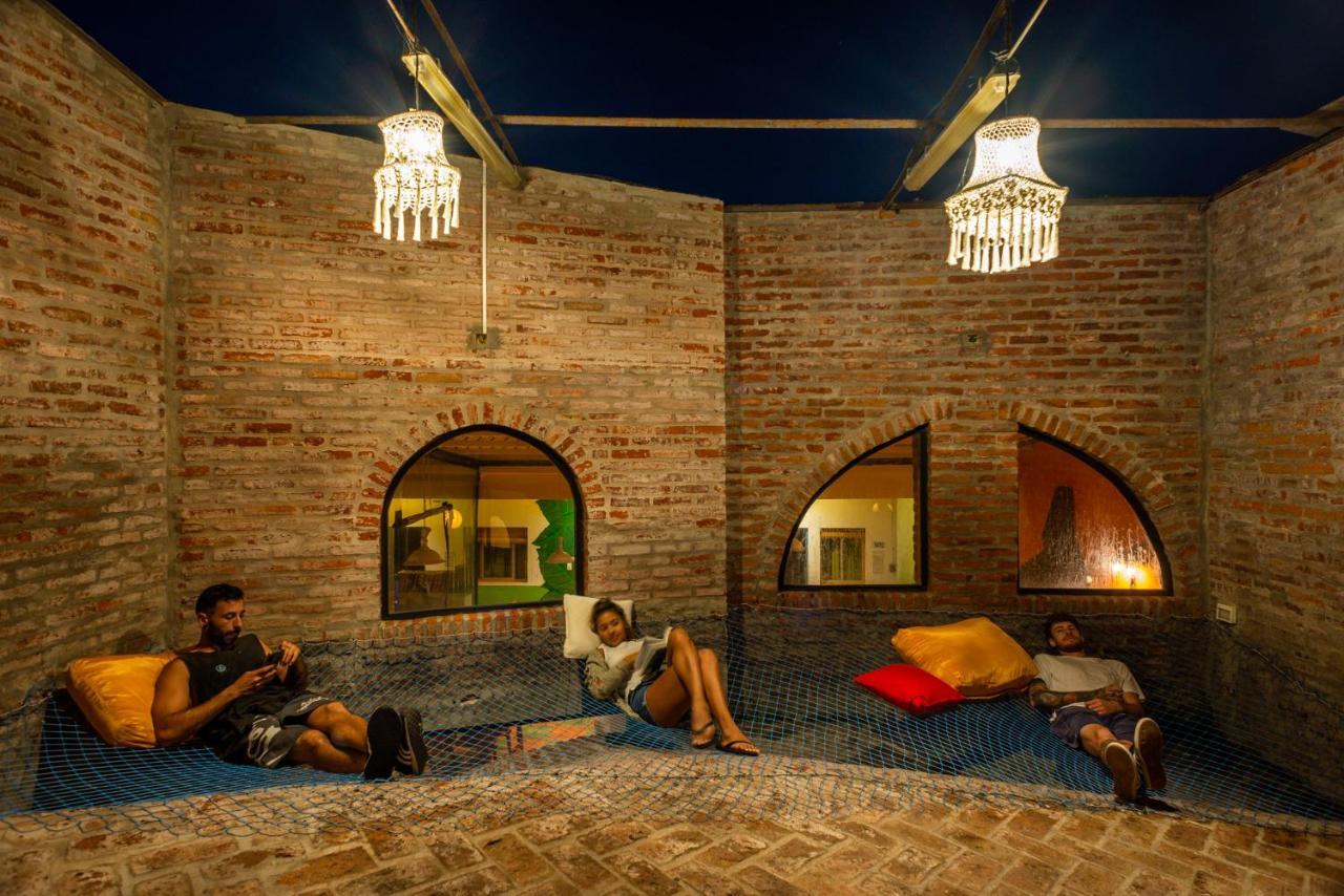 Del Barcito Hostel And Suites Punta del Este Exterior photo
