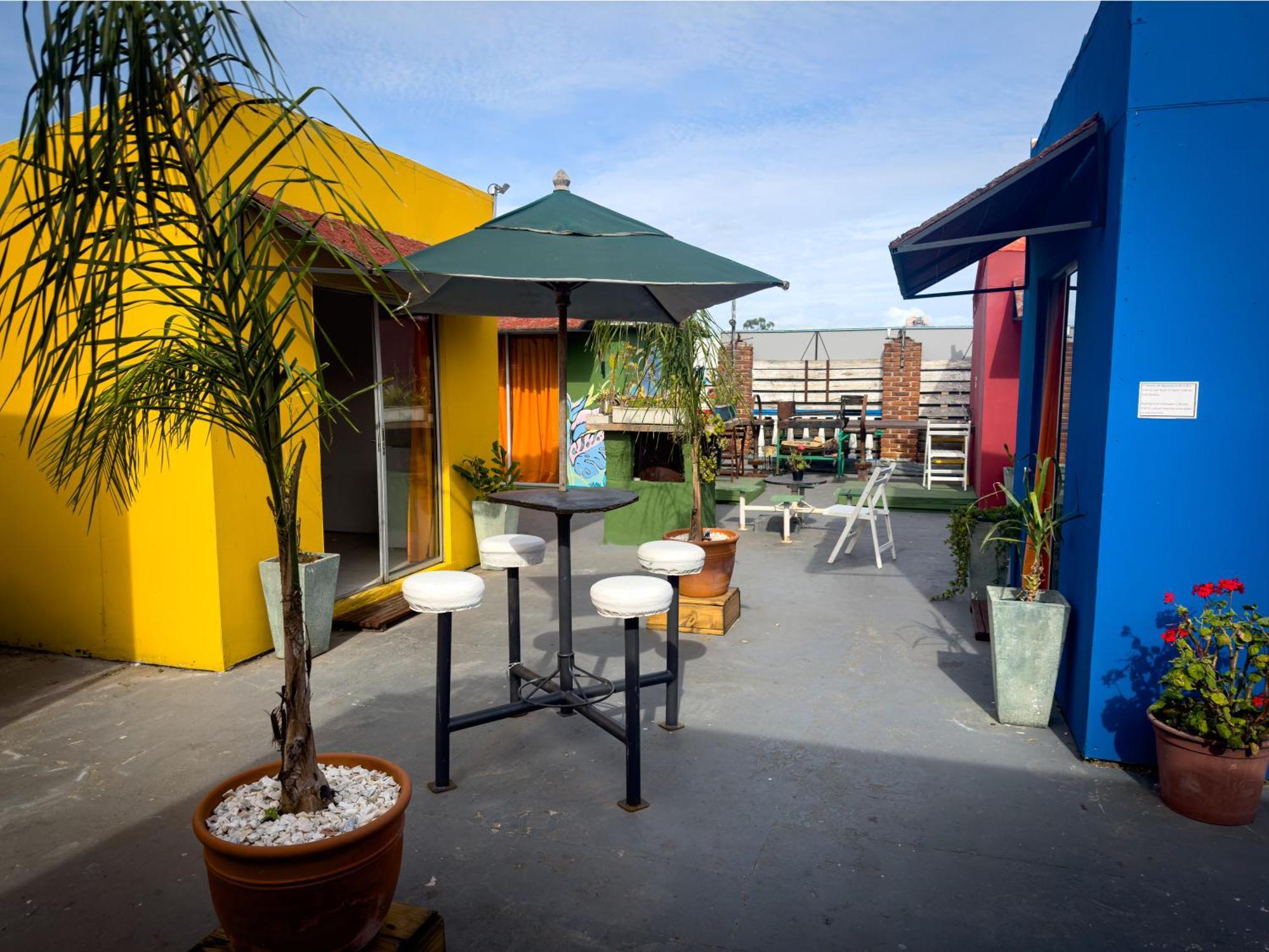 Del Barcito Hostel And Suites Punta del Este Exterior photo
