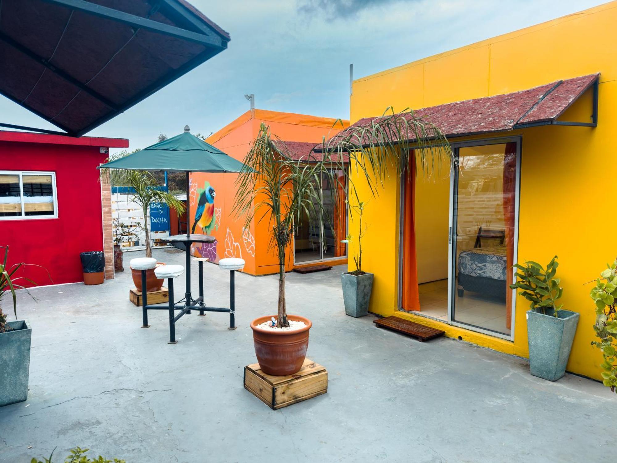 Del Barcito Hostel And Suites Punta del Este Exterior photo